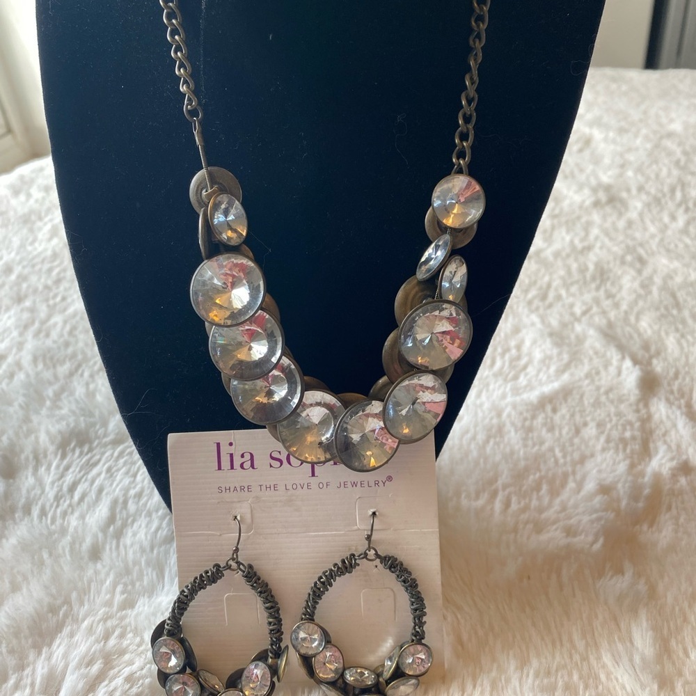 Lia Sophia Seabreeze Silver Necklace and Earring Set